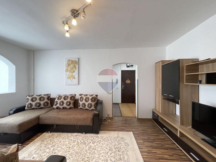 Apartament cu 2 camere semidecomandat, mobilat în Drumul Taberei