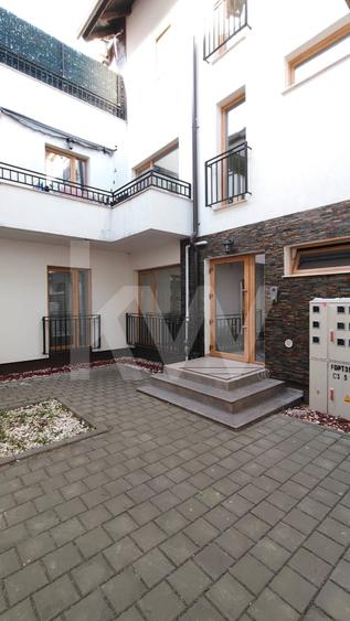 Apartament cu 4 camere decomandat, mobilat în Arhitecților - Calea Cisnădiei