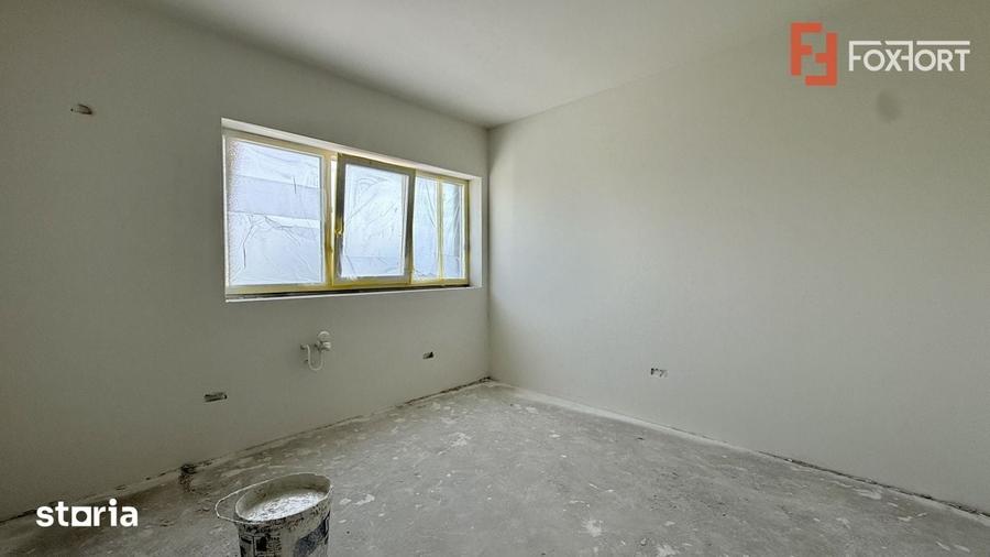 Casa individuala de vanzare, 8 camere + 4 bai - Mosnita Veche - 15
