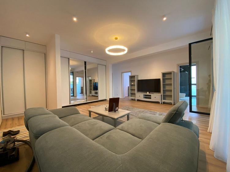 Apartament cu 4 camere decomandat în Iancu Nicolae