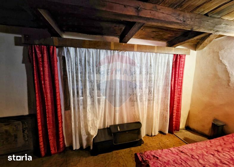 Casă cu 4 camere cu Teren 10486 Mp în Ohaba Lungă