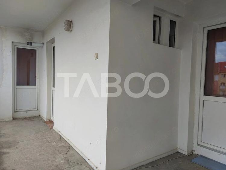 Apartament cu 2 camere decomandat în Mihai Viteazul