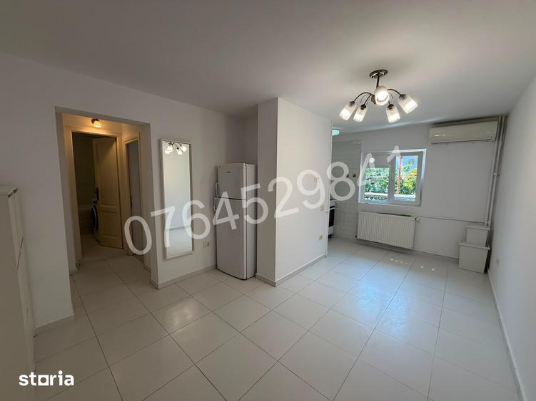 Apartament cu 2 camere decomandat în Tei