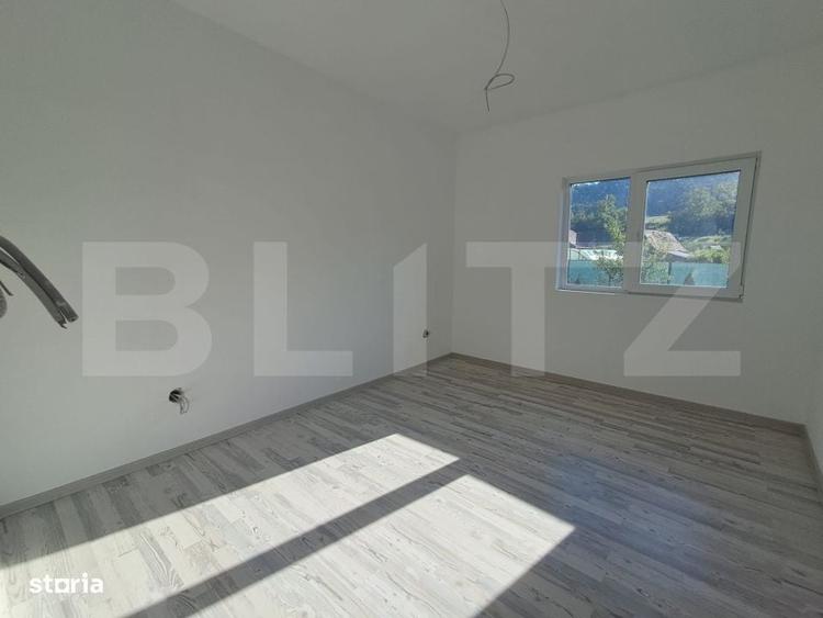 Casă cu 3 camere în Ceuaș