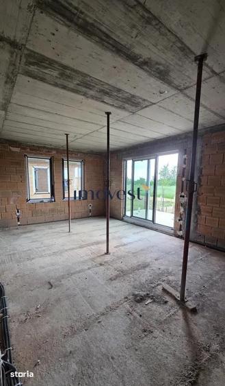 Casă cu 4 camere cu Teren 480 Mp în Central