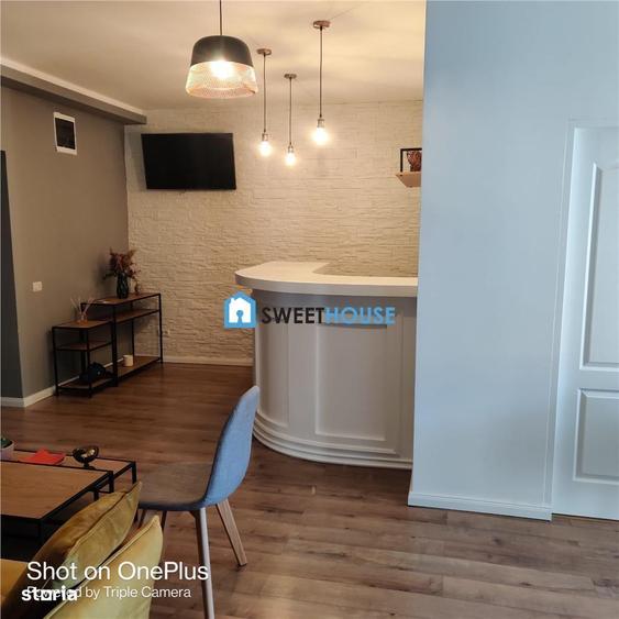 Apartament cu 5 camere, mobilat în Central