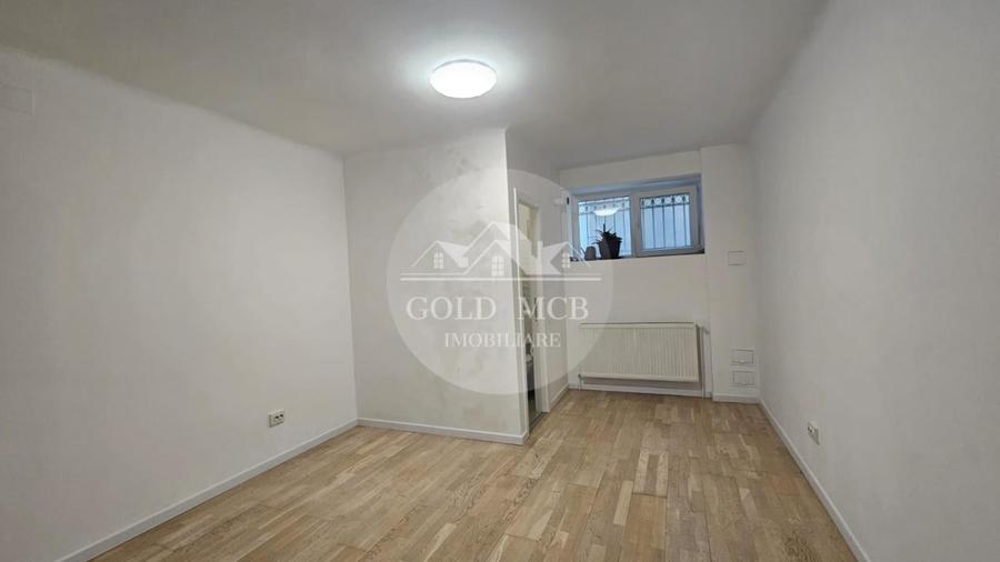 Apartament cu 4 camere circular în Capitale