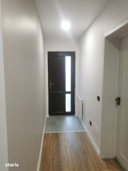 Casă cu 6 camere cu Teren 2500 Mp în Milcovul