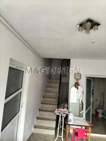 Casă cu 7 camere cu Teren 1470 Mp în Biled