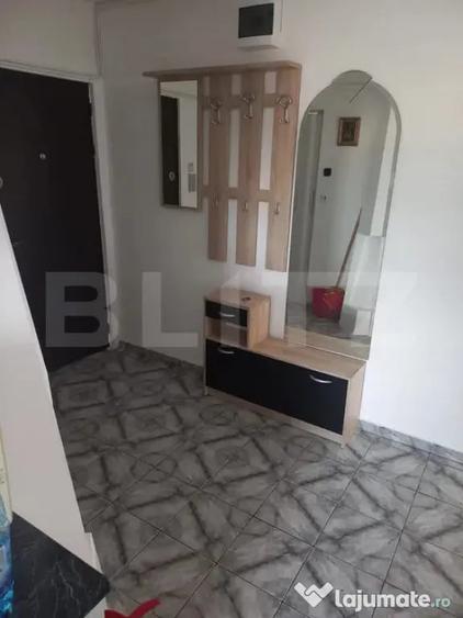 Inchiriez apartament cu 3 camere in Brasov - 1