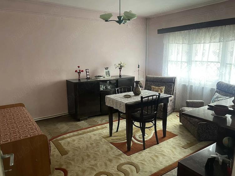 Casă cu 4 camere cu Teren 625 Mp în Central