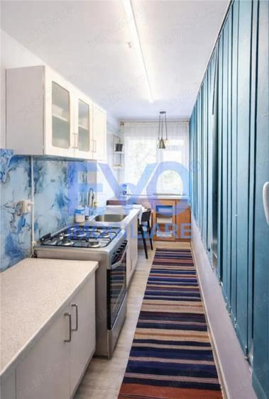 Apartament cu 3 camere decomandat în Canta