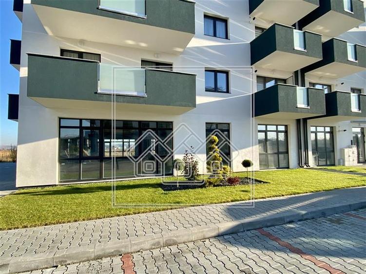 Spațiu comercial, de 172 mp, în Exterior Vest