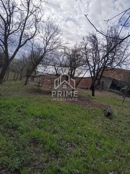 Casă cu 4 camere cu Teren 1708 Mp în Ghirbom