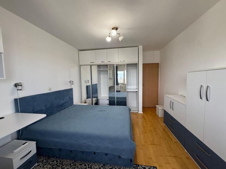 Apartament cu 3 camere decomandat, mobilat în Tei