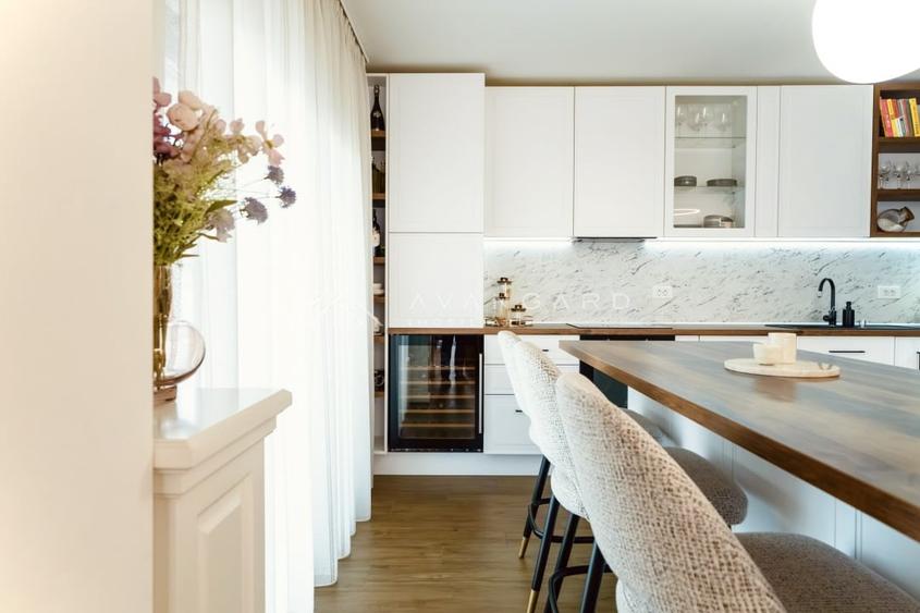 Penthouse cu 3 camere semidecomandat, mobilat în Gheorgheni