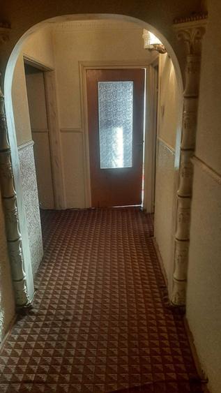 Apartament cu 4 camere decomandat în Central