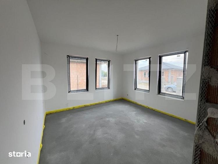 Casă cu 4 camere cu Teren 460 Mp în Central