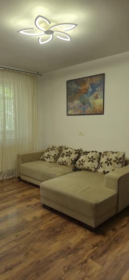 Apartament cu 4 camere semidecomandat în City Park Mall