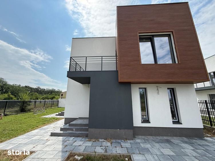 Casă cu 4 camere cu Teren 419 Mp în Corbeanca