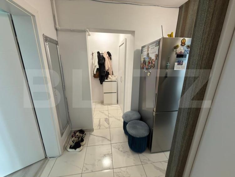 Apartament cu 2 camere decomandat, mobilat în Republicii