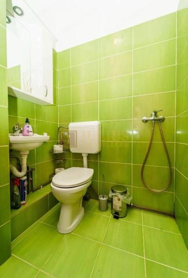 Apartament cu 3 camere decomandat, mobilat în Cetății