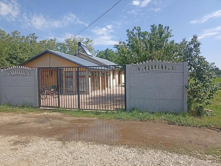 Casă cu Teren 1577 Mp în Dorobanțu