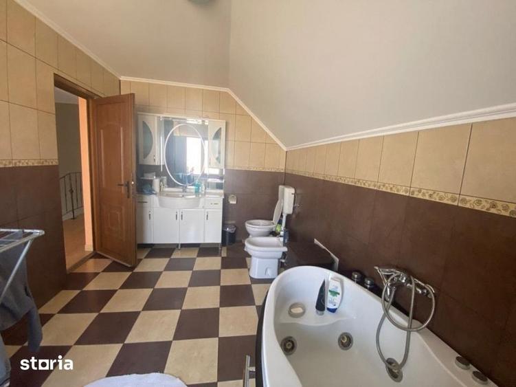 Casă cu 4 camere cu Teren 501 Mp în Sântandrei
