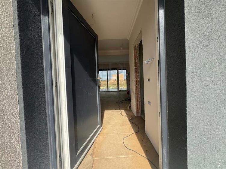 Duplex cu 4 camere cu Canalizare în Moșnița Nouă