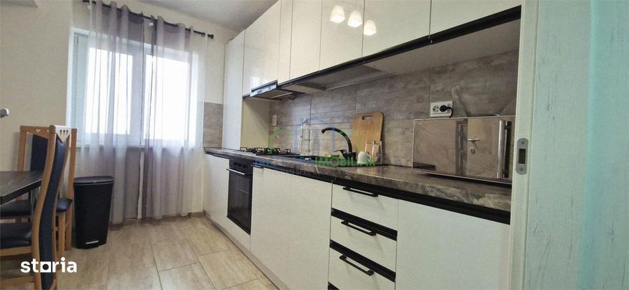 Apartament cu 2 camere decomandat în 1 Mai