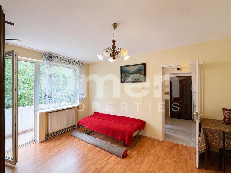 Apartament cu 2 camere semidecomandat, mobilat în Republicii