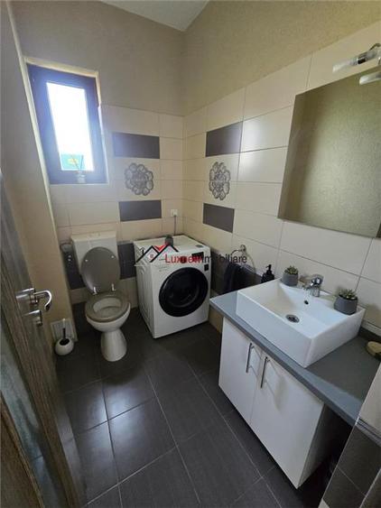 Duplex cu 4 camere cu Teren 258 Mp în Florești