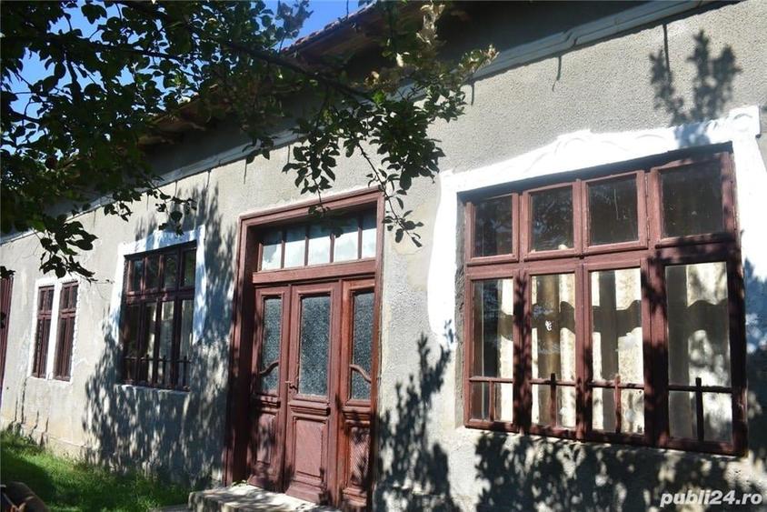 Casă cu 5 camere în Celaru