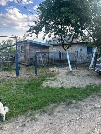 Teren de 500 mp, în Poienarii Burchii