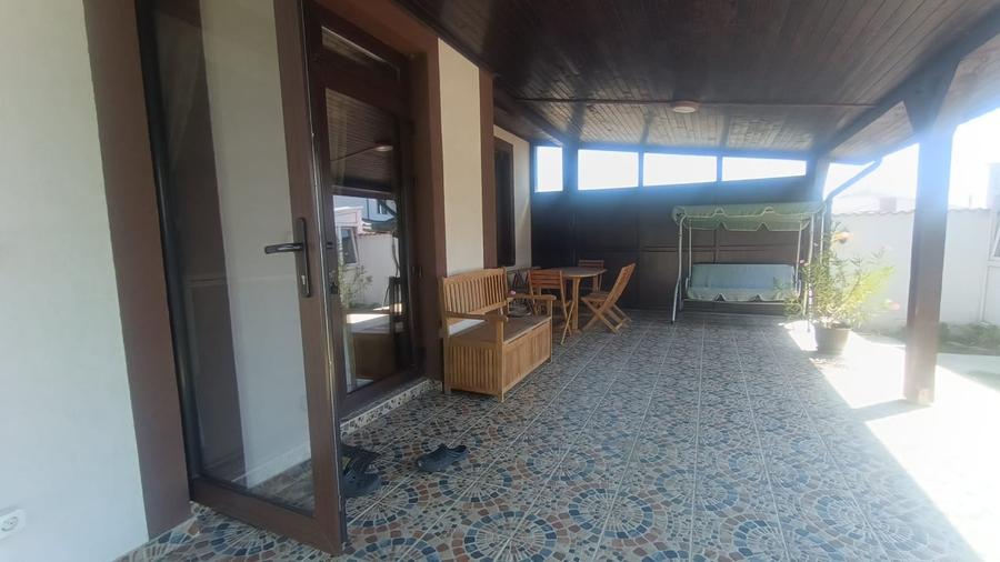 Casă individuală cu 4 camere cu Canalizare în Cârcea