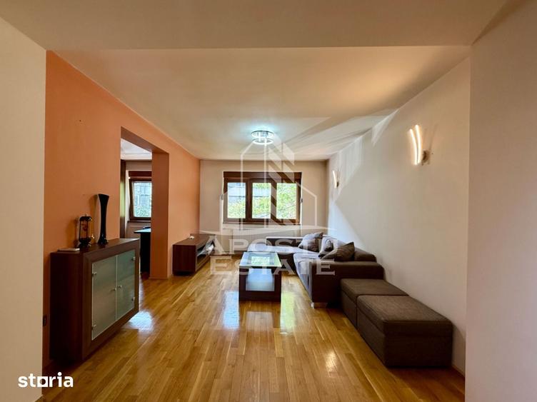 Apartament cu 4 camere decomandat, mobilat în Medicină