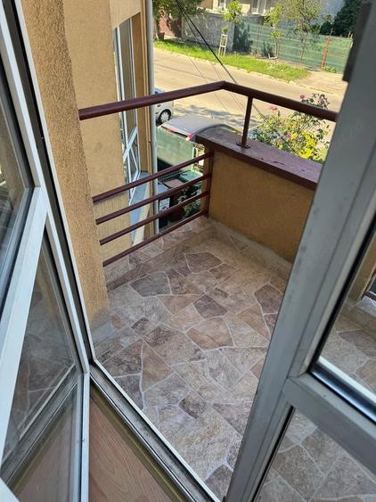 Apartament cu 2 camere decomandat în Giulești