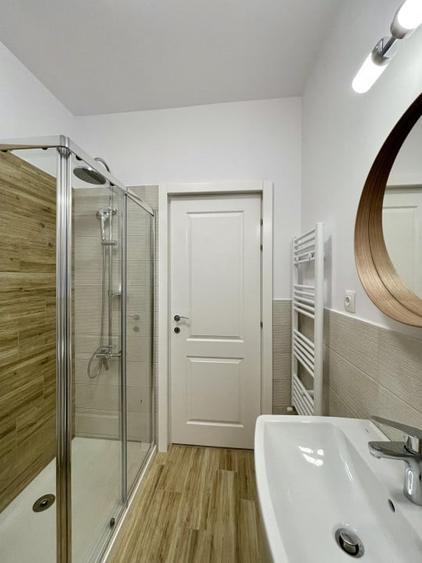 Apartament cu 2 camere semidecomandat, mobilat în Florești
