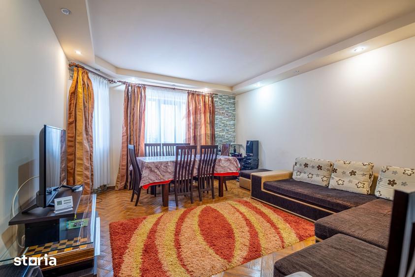 Casă cu 6 camere cu Teren 350 Mp în Central