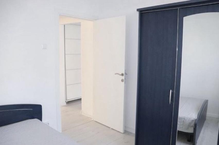 Apartament cu 3 camere semidecomandat, mobilat în Drumul Taberei