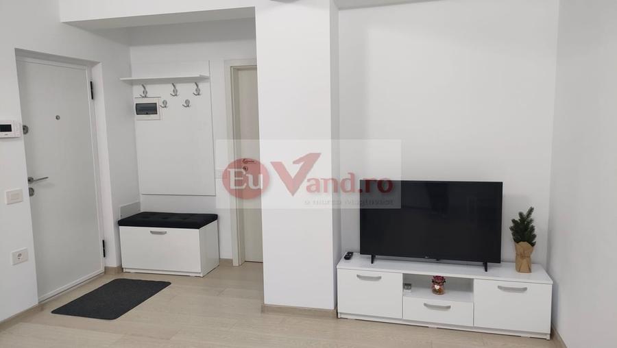 Apartament cu 2 camere semidecomandat în Central