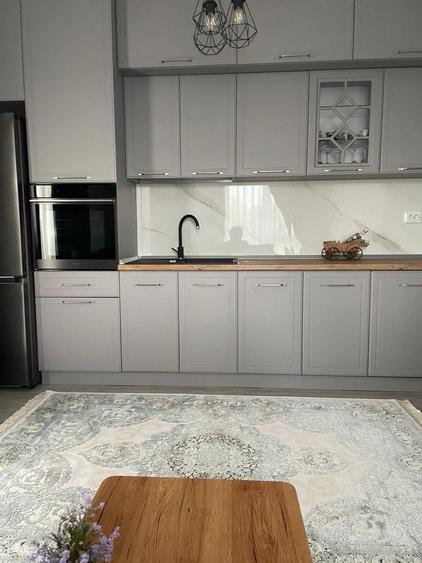 Apartament cu 3 camere decomandat în Exterior Vest