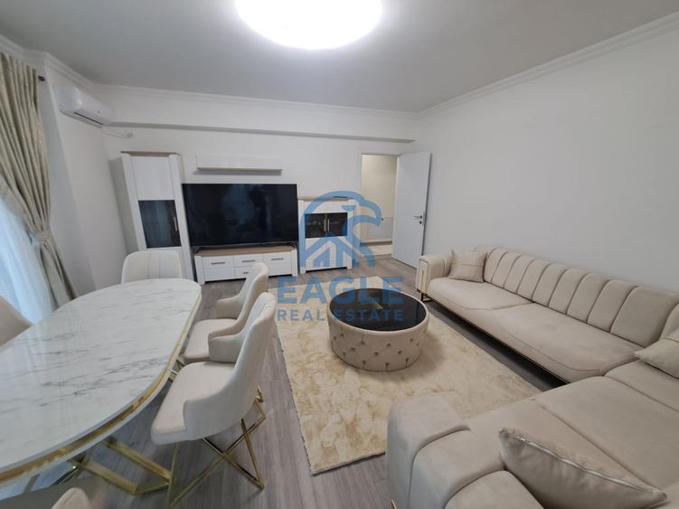 Apartament cu 3 camere decomandat, mobilat în Energia