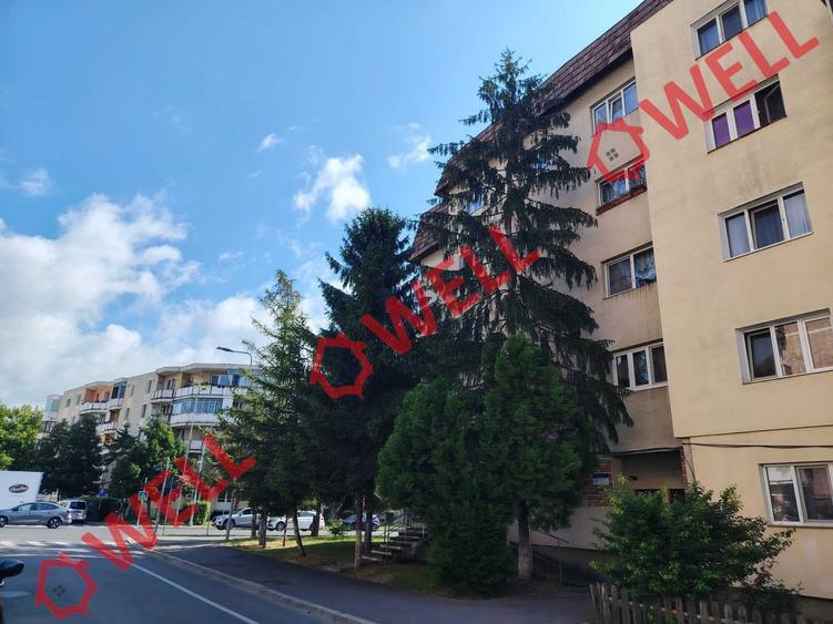 Apartament cu 3 camere în Exterior Est