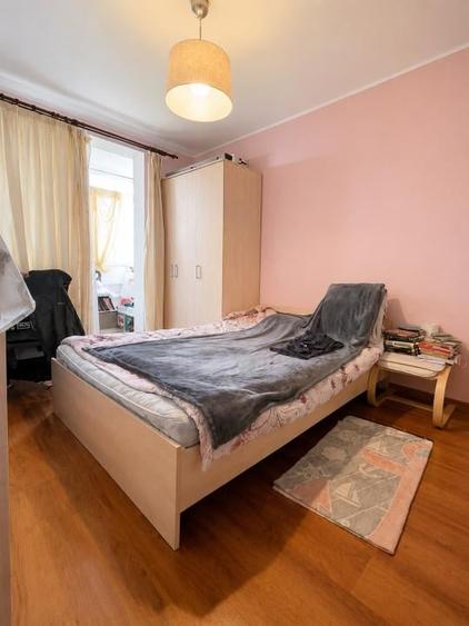 Apartament cu 4 camere decomandat în Precista
