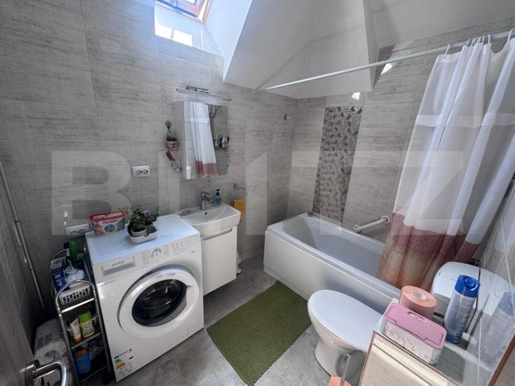 Apartament cu 2 camere semidecomandat, mobilat în Florești