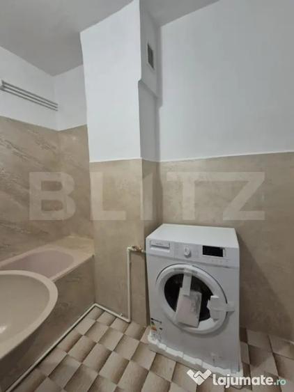 Apartament cu 2 camere decomandat, mobilat în Central