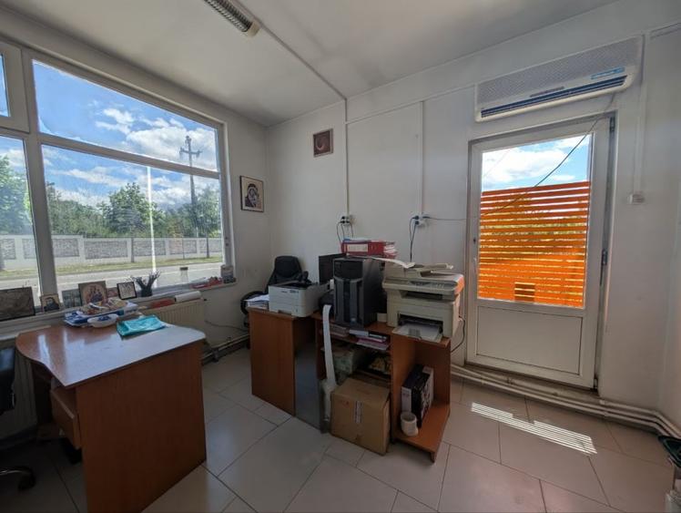 Spațiu comercial, de 400 mp, în Vălenii de Munte