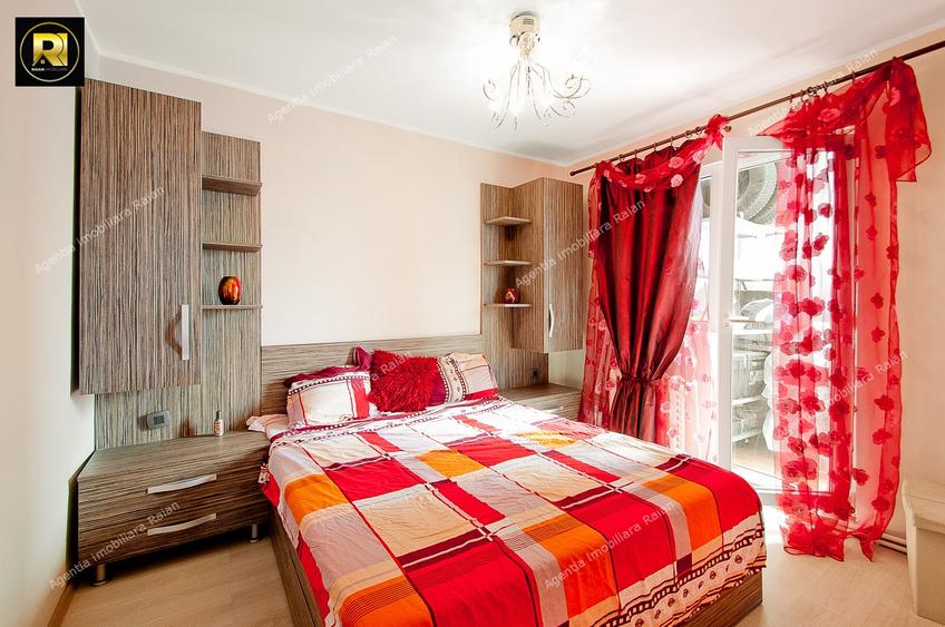 Apartament cu 4 camere decomandat, mobilat în Micro 18