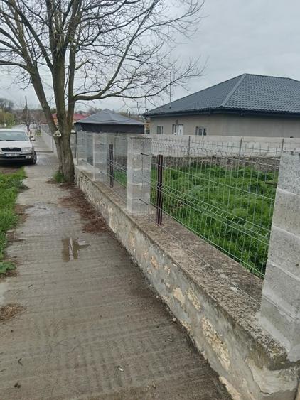 Casă cu 3 camere cu Teren 1631 Mp în Plopeni